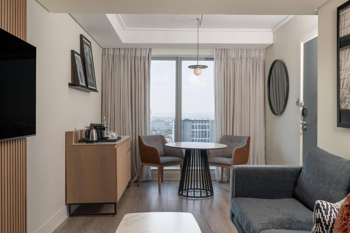 Suite Junior, accès au salon club