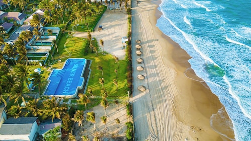 Silver Beach Resort Ke Ga