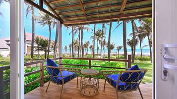 Bungalow Deluxe, vista oceano | Minibar, una cassaforte in camera, con stile personalizzato