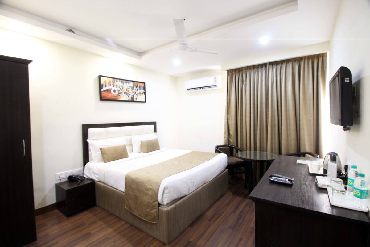 Executive Room | Egyptian cotton sheets, premium bedding, Select Comfort beds, minibar