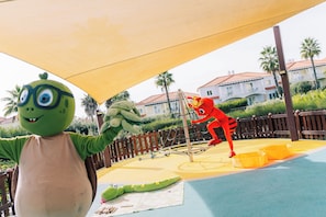 Children’s play area – outdoor