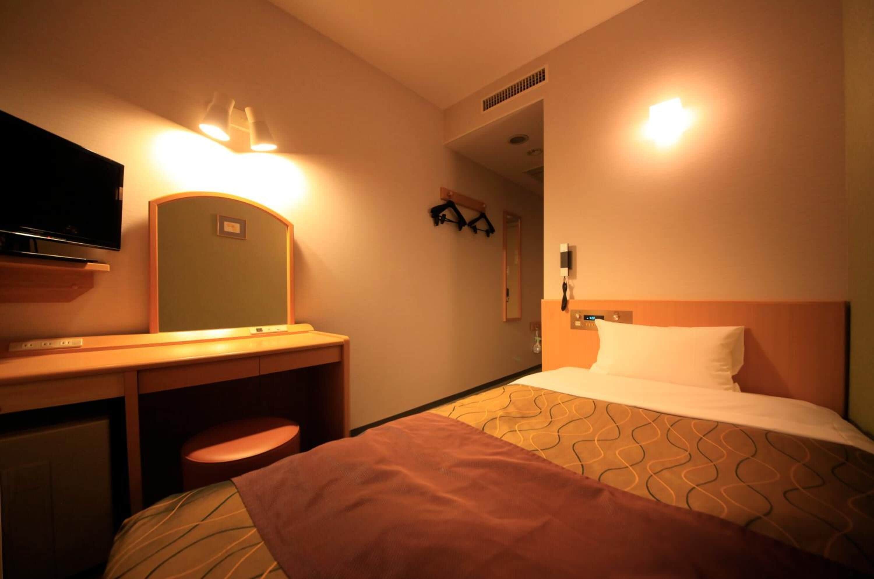 desk, blackout curtains, iron/ironing board, wifi