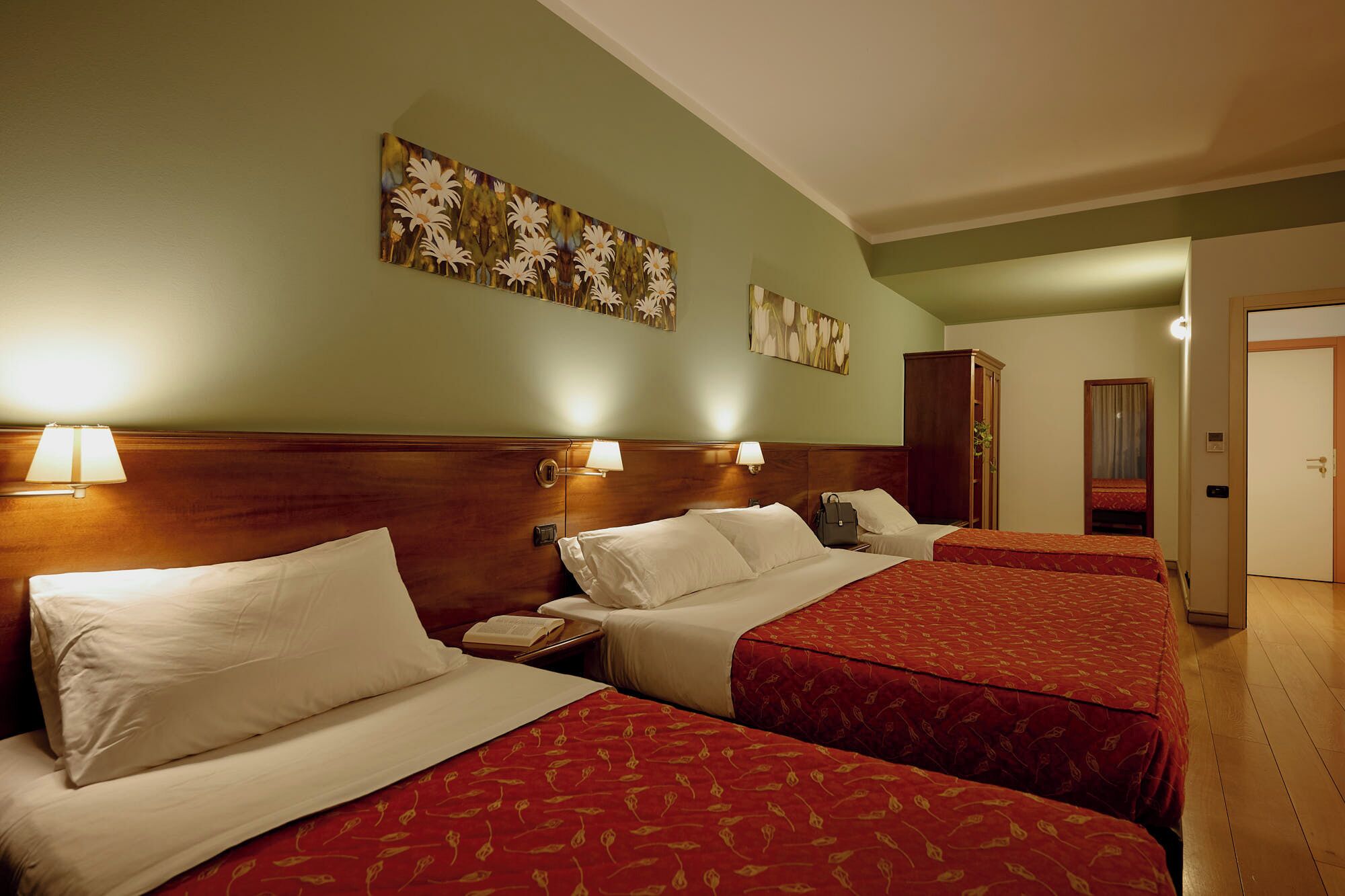 Quadruple Room | Hypo-allergenic bedding, down comforters, minibar, in-room safe