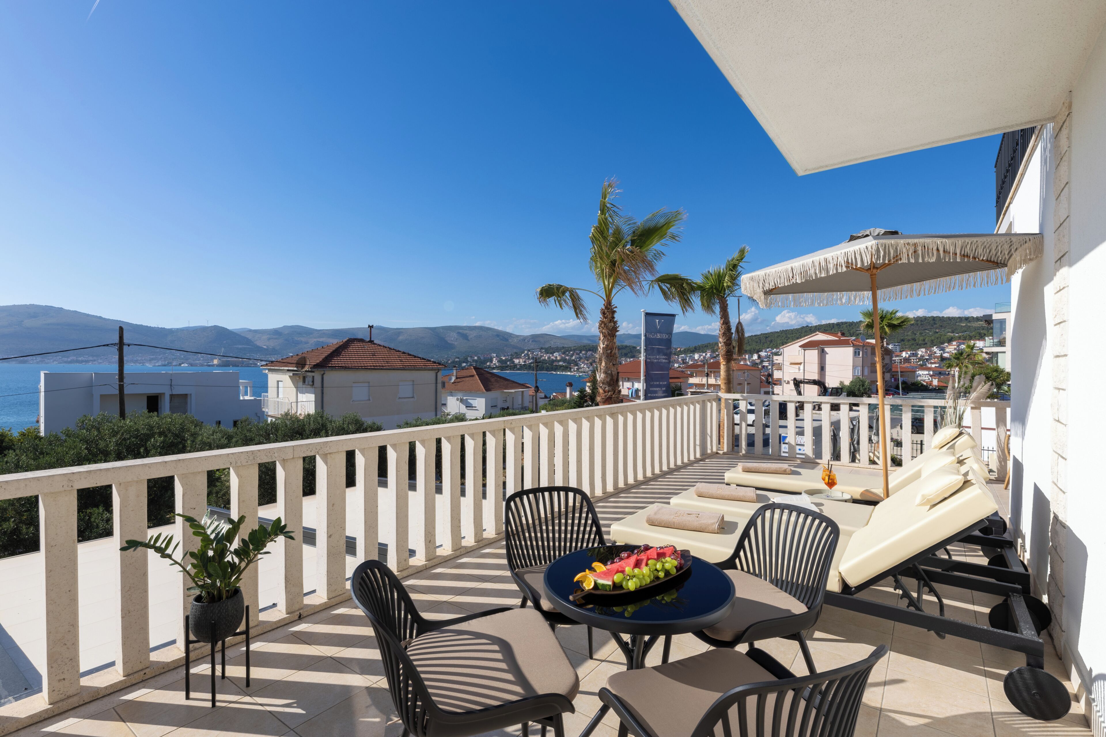 Quadruple Room, Balcony | Individually furnished, free WiFi, bed sheets