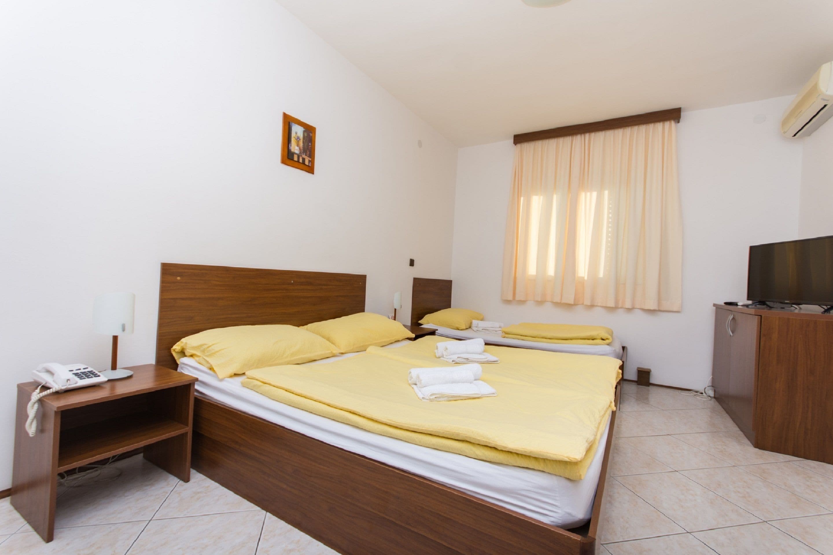 triple room, balcony | in-room safe, individually furnished, free cots/infant beds