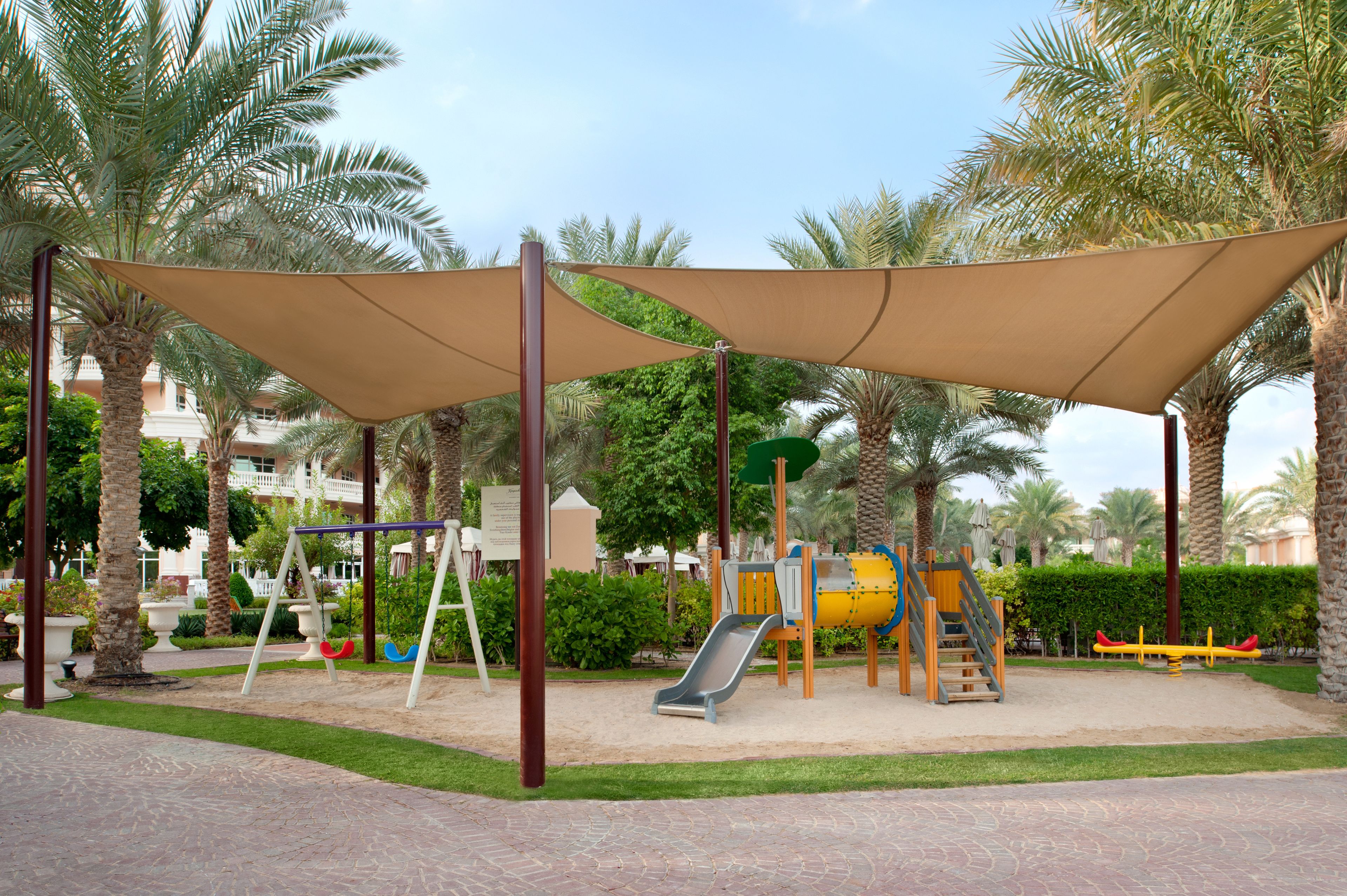 children’s play area – outdoor