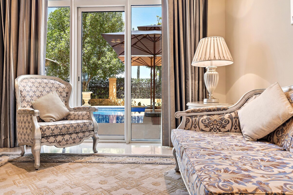 Suite familiar, 2 habitaciones, piscina privada, planta baja | 1 dormitorio, sábanas de algodón egipcio, ropa de cama de alta calidad