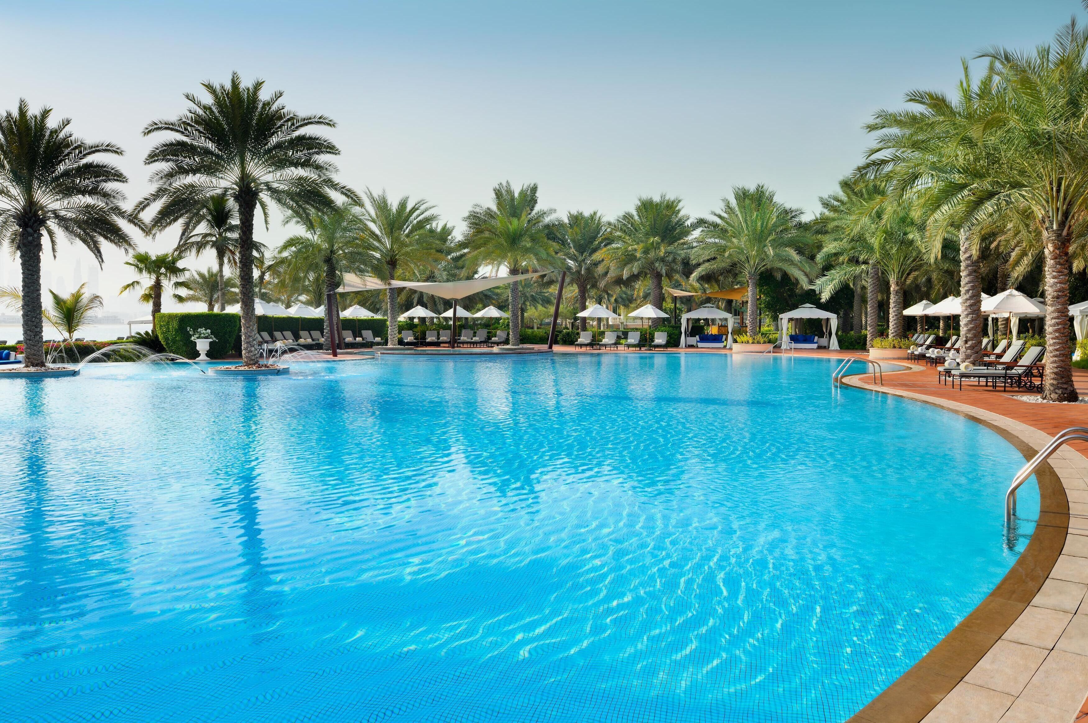 outdoor pool, open 7:00 am to 7:00 pm, pool cabanas (surcharge)