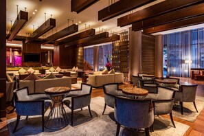 Lobby-Lounge