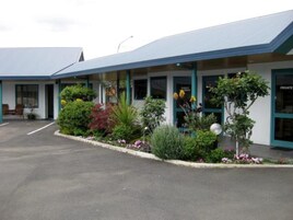 Daily continental breakfast for a fee