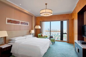 Premium bedding, minibar, in-room safe, desk