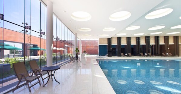 Piscina de natación o entrenamiento