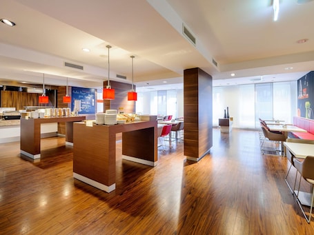 Daily buffet breakfast (EUR 17 per person)