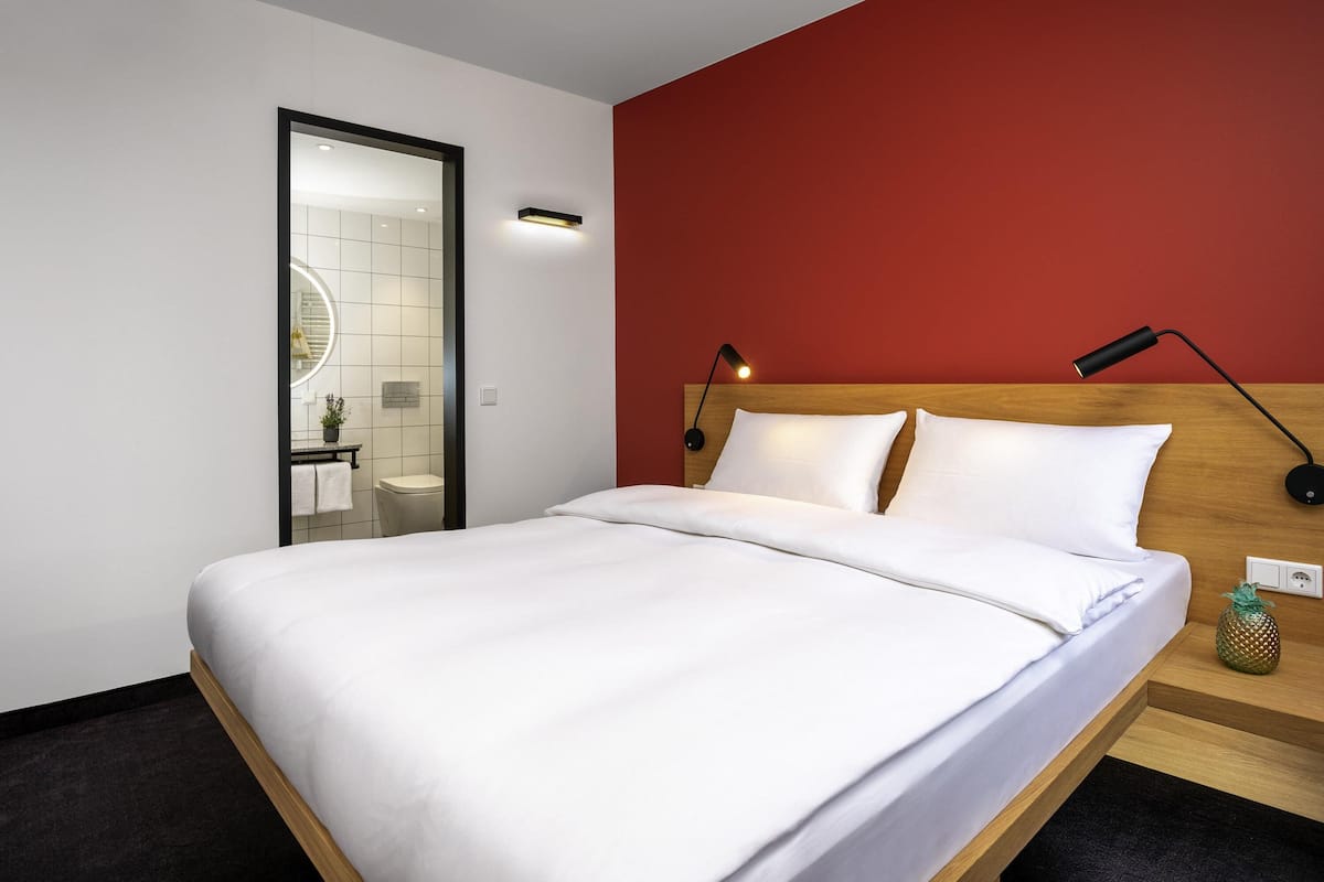 Suite, 1 Double Bed with Sofa bed, Balcony | Desk, laptop workspace, blackout drapes, free WiFi
