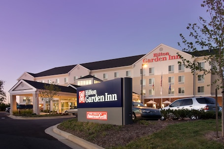 Exterior. Hilton Garden Inn Silver Spring White Oak
