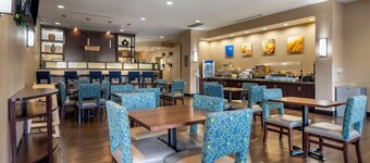 Comfort Suites Huntersville near Lake Norman