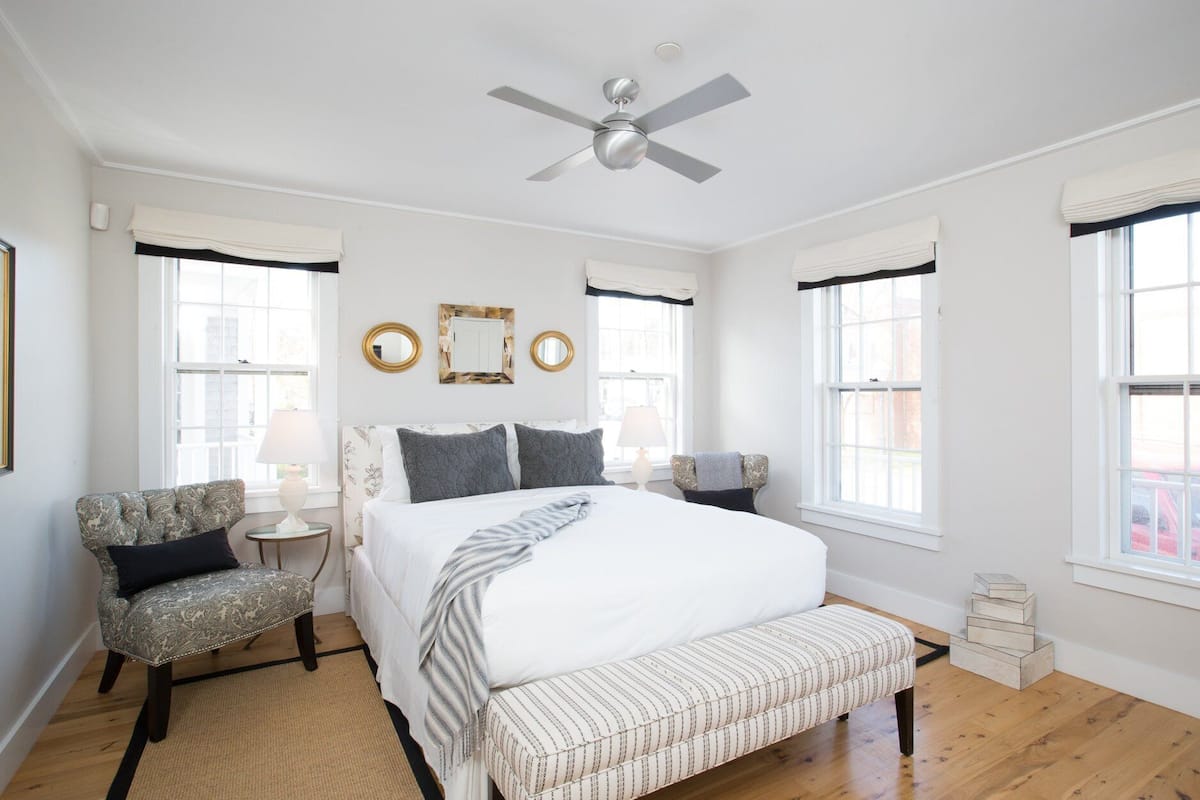 Luxury Cottage, 3 Bedrooms, Bluefin | 1 bedroom, Egyptian cotton sheets, premium bedding, pillowtop beds