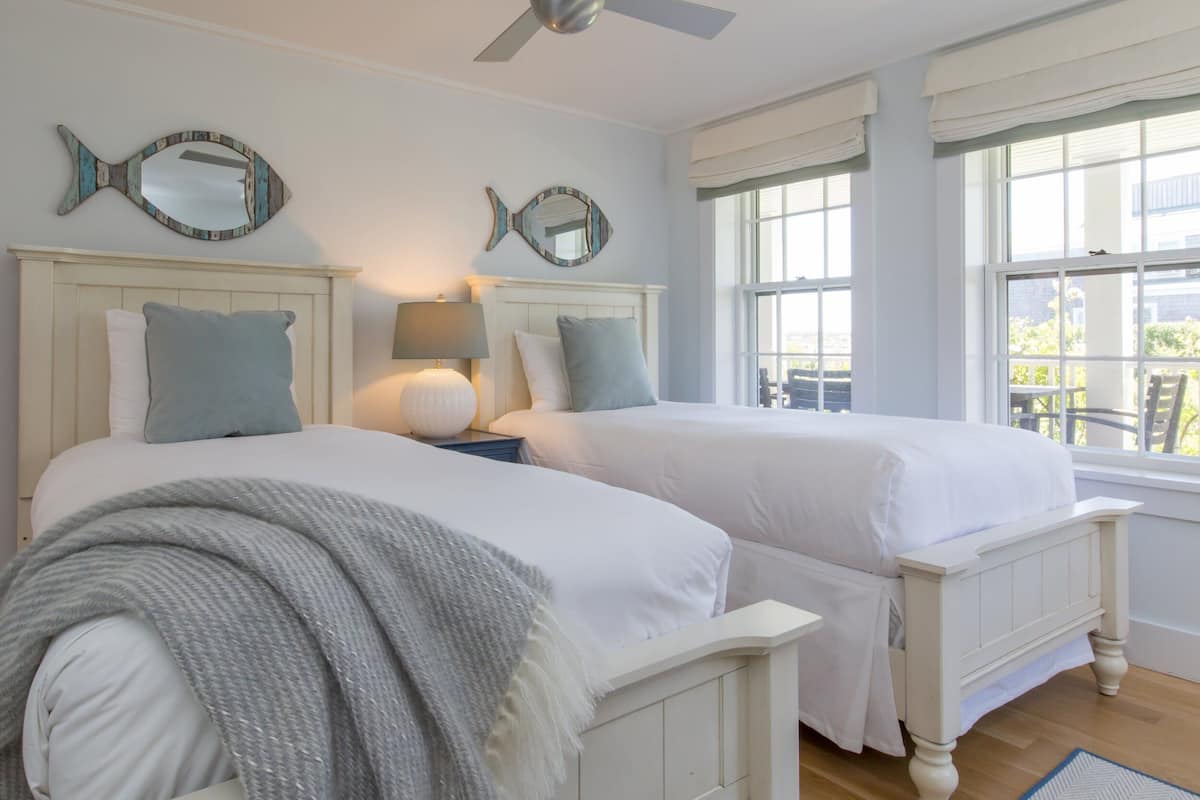 Luxury Cottage, Seabreeze | 1 bedroom, Egyptian cotton sheets, premium bedding, pillowtop beds