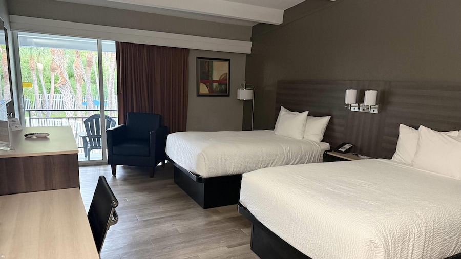 Travelodge by Wyndham Lakeland