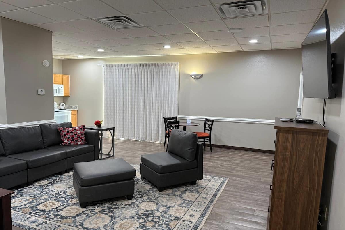 Suite, 2 Double Beds, Non Smoking