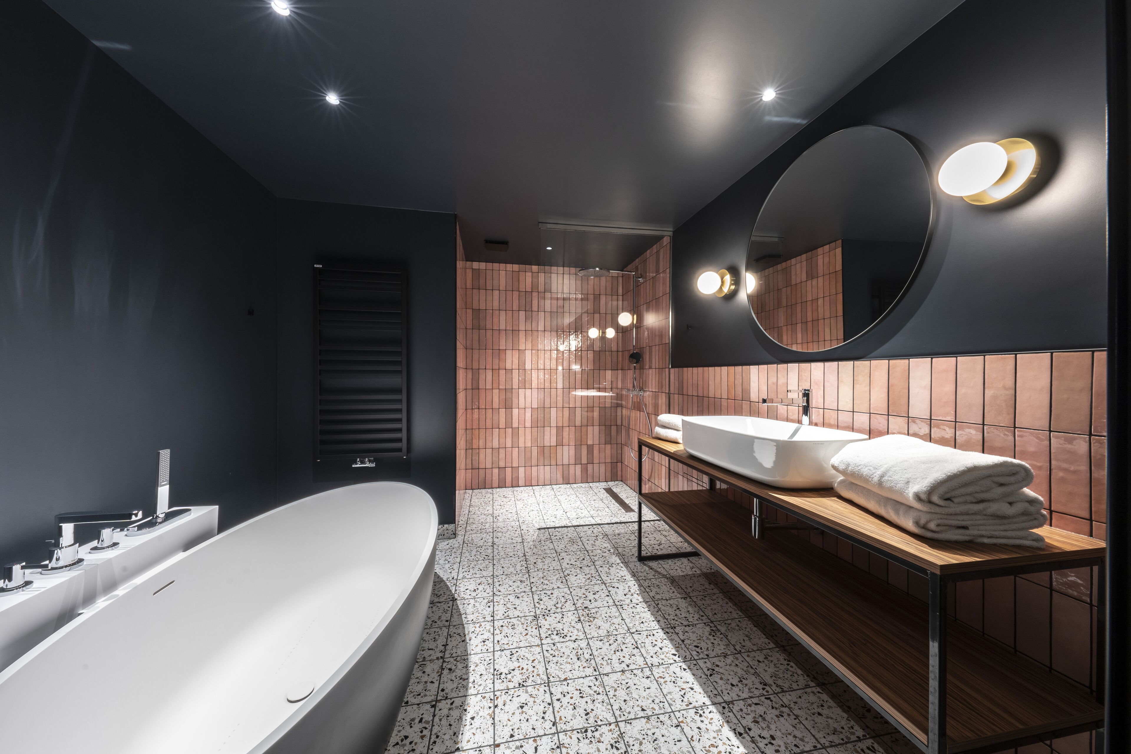 suite (suite picasso) | bathroom | designer toiletries, hair dryer, bathrobes, slippers