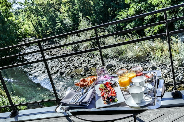 Suite (Suite Pavillon) | In-room dining