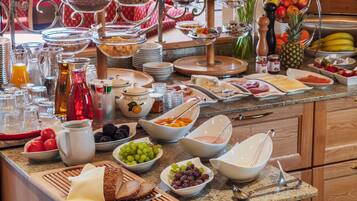Daily buffet breakfast (EUR 20 per person)