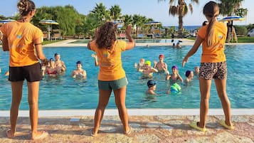 Sæsonbestemt udendørs pool