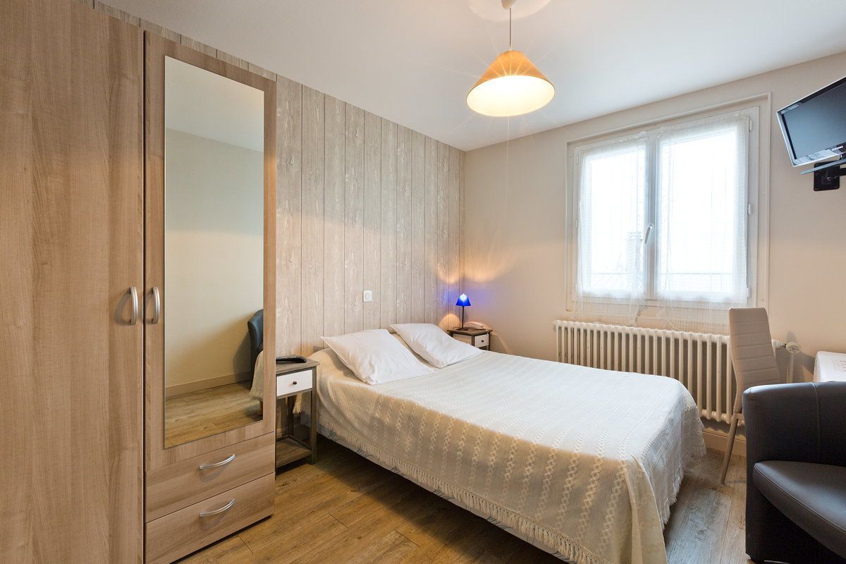 double room | iron/ironing board, free cots/infant beds, rollaway beds, free wifi