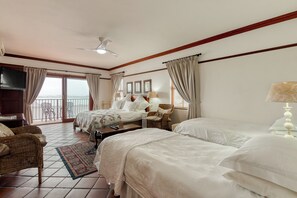 Family Room, Sea View | Premium bedding, Select Comfort beds, in-room safe, iron/ironing board - Berg en Zee Guesthouse (Cape Town)