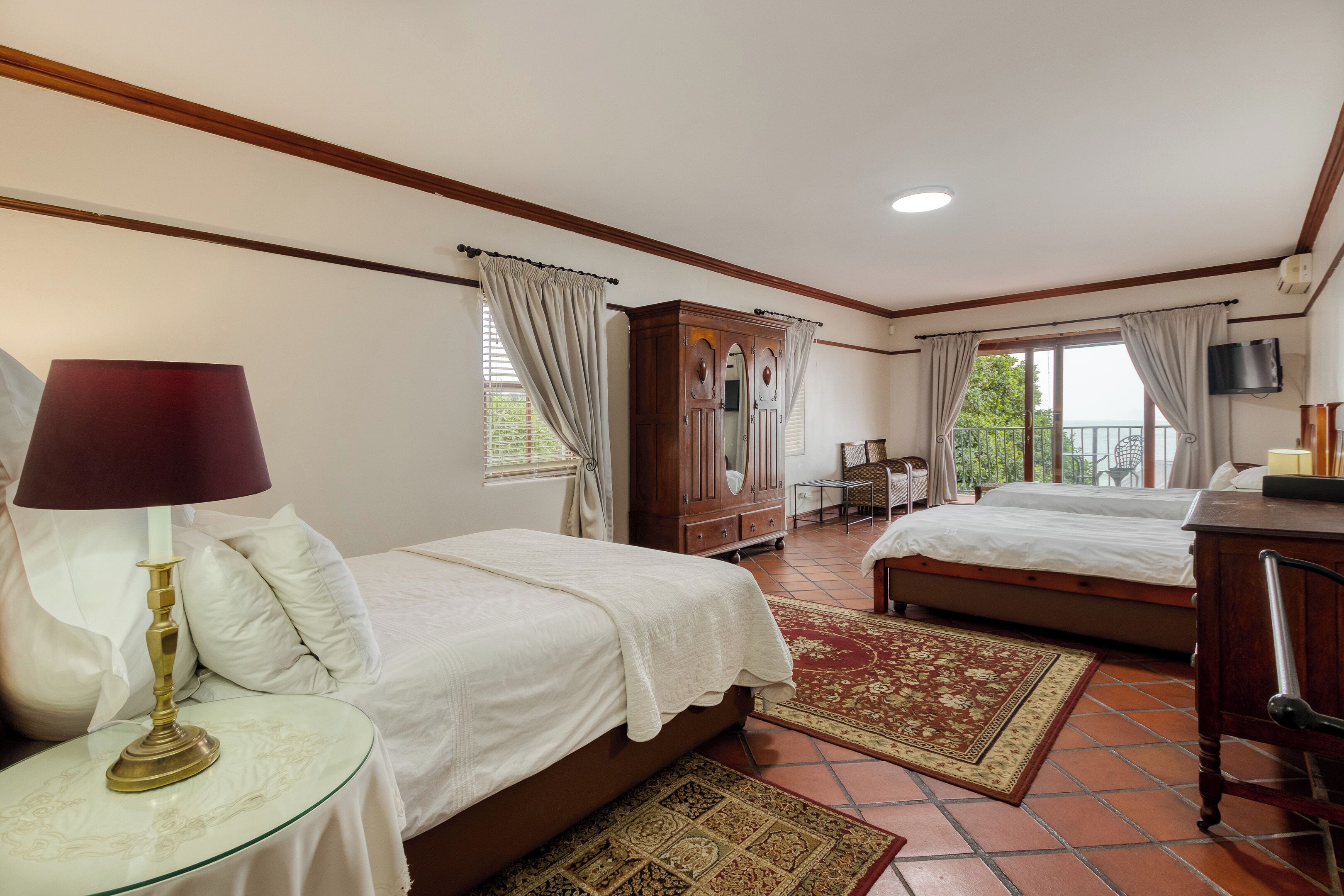 Habitación familiar, vistas al mar | Ropa de cama de alta calidad, colchones Select Comfort, caja fuerte