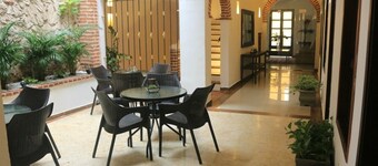 Hotel Portal de San Diego by HMC