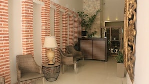 Reception - Hotel Portal de San Diego by HMC (Cartagena)