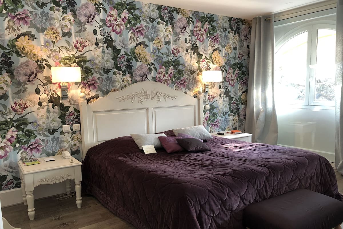 Superior-Doppelzimmer | Zimmersafe, individuell dekoriert, individuell eingerichtet