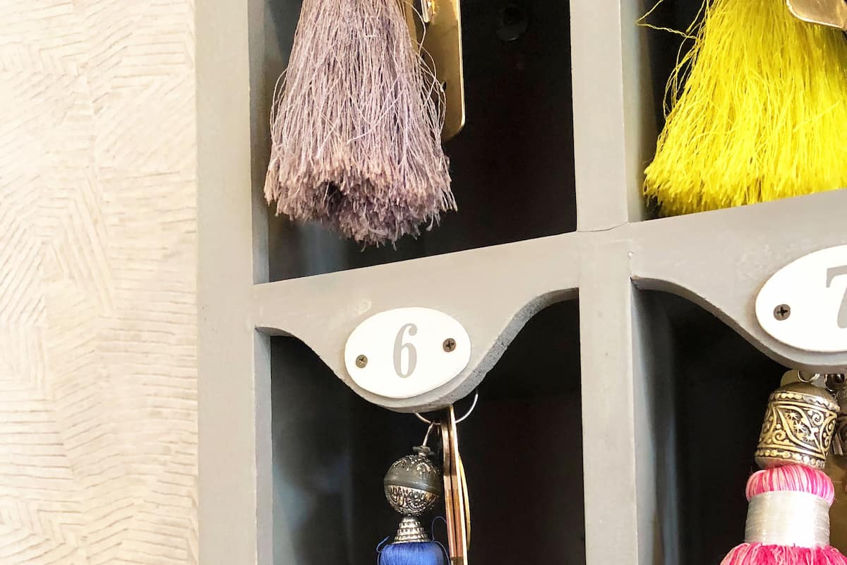 Junior-Suite | Zimmersafe, individuell dekoriert, individuell eingerichtet