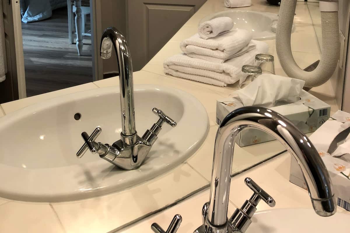 Junior-Suite | Waschbecken im Bad