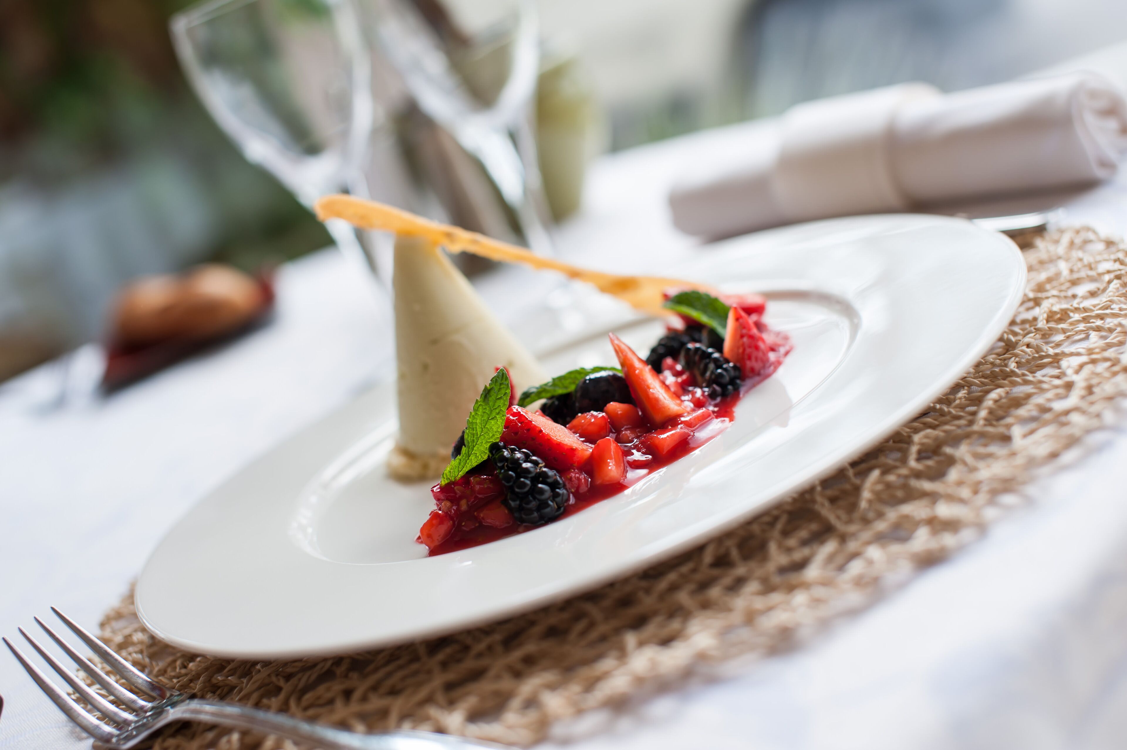 lunch and dinner served, french cuisine