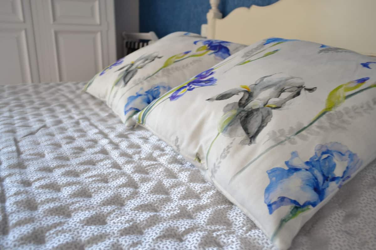 Doppelzimmer, Terrasse | Zimmersafe, individuell dekoriert, individuell eingerichtet