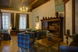 客房内保险箱、特色装修、特色家居、熨斗/熨板