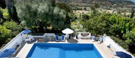 Outdoor pool, pool umbrellas