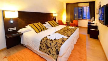 1 slaapkamer, een minibar, een kluis op de kamer, een bureau