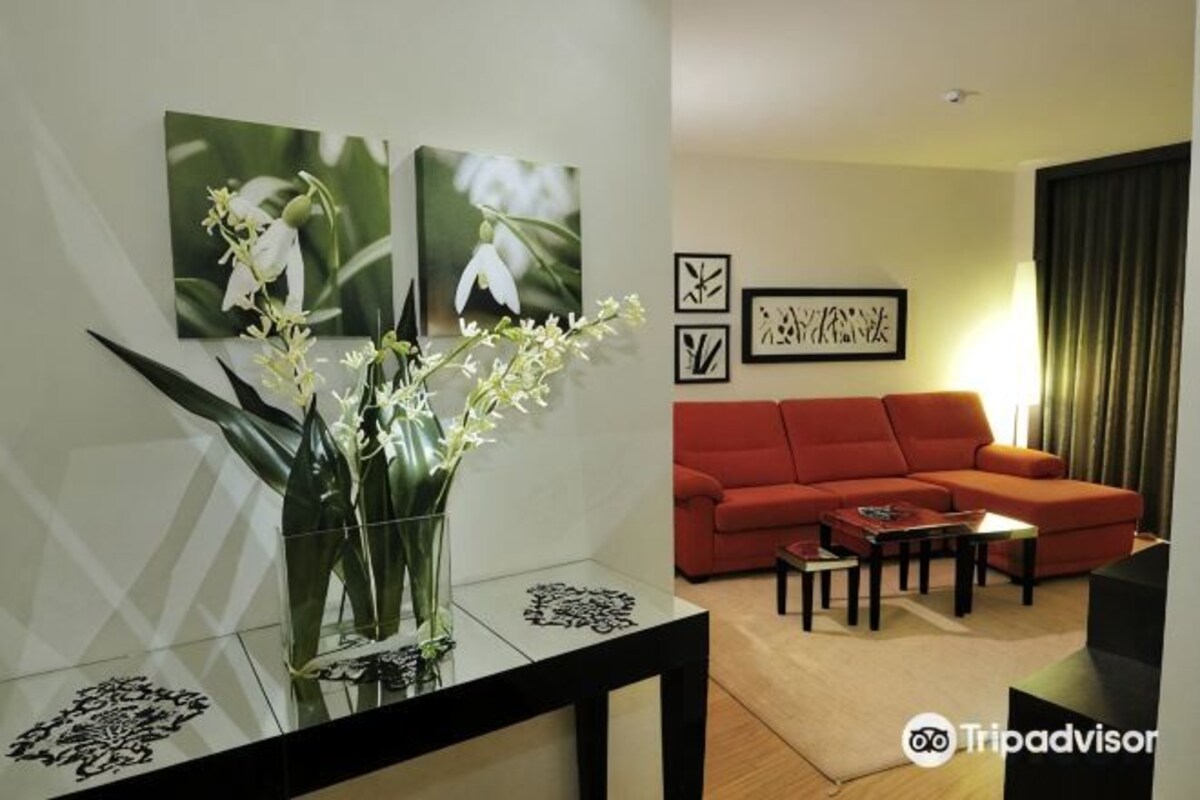 Luxury Getaway (Suite)
