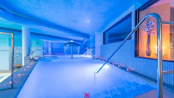 Double Room ( Spa Credit ) | Spa | Salas de tratamiento para parejas, sauna y tina de hidromasaje