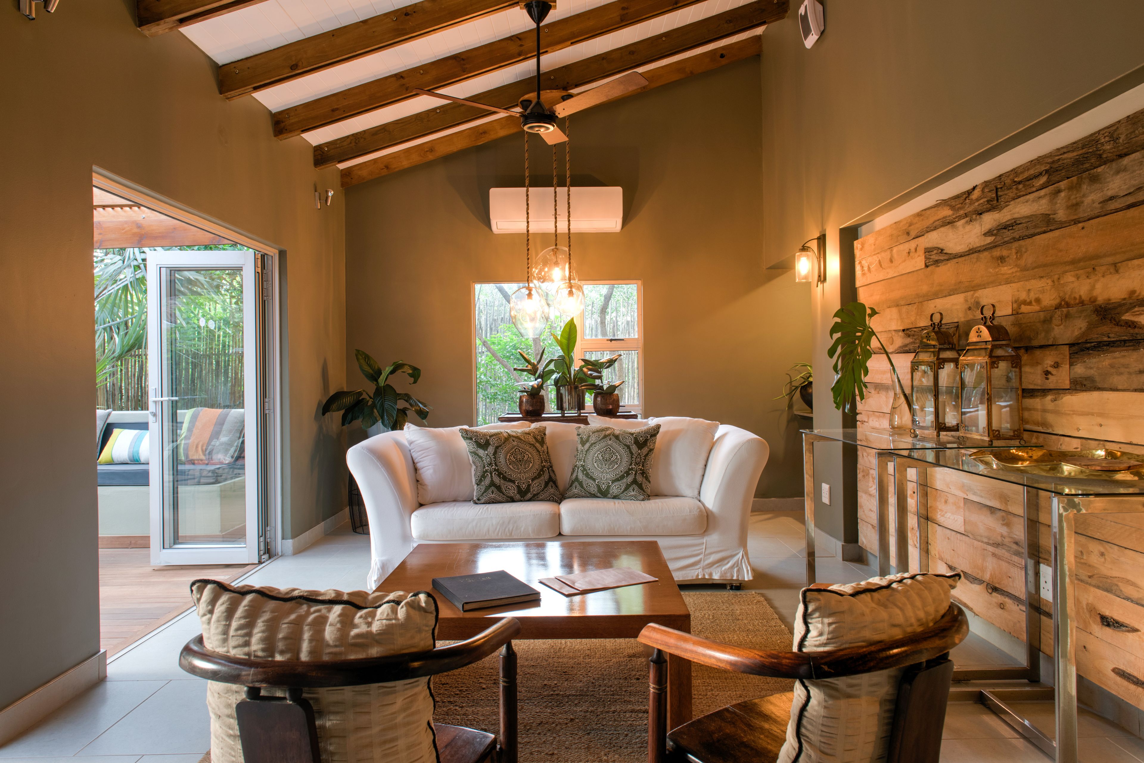 Couples treatment room(s), steam room, body treatments, aromatherapy