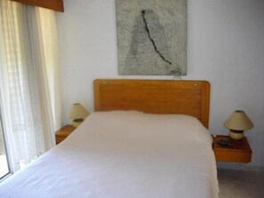 Select Comfort beds, minibar, in-room safe, individually furnished