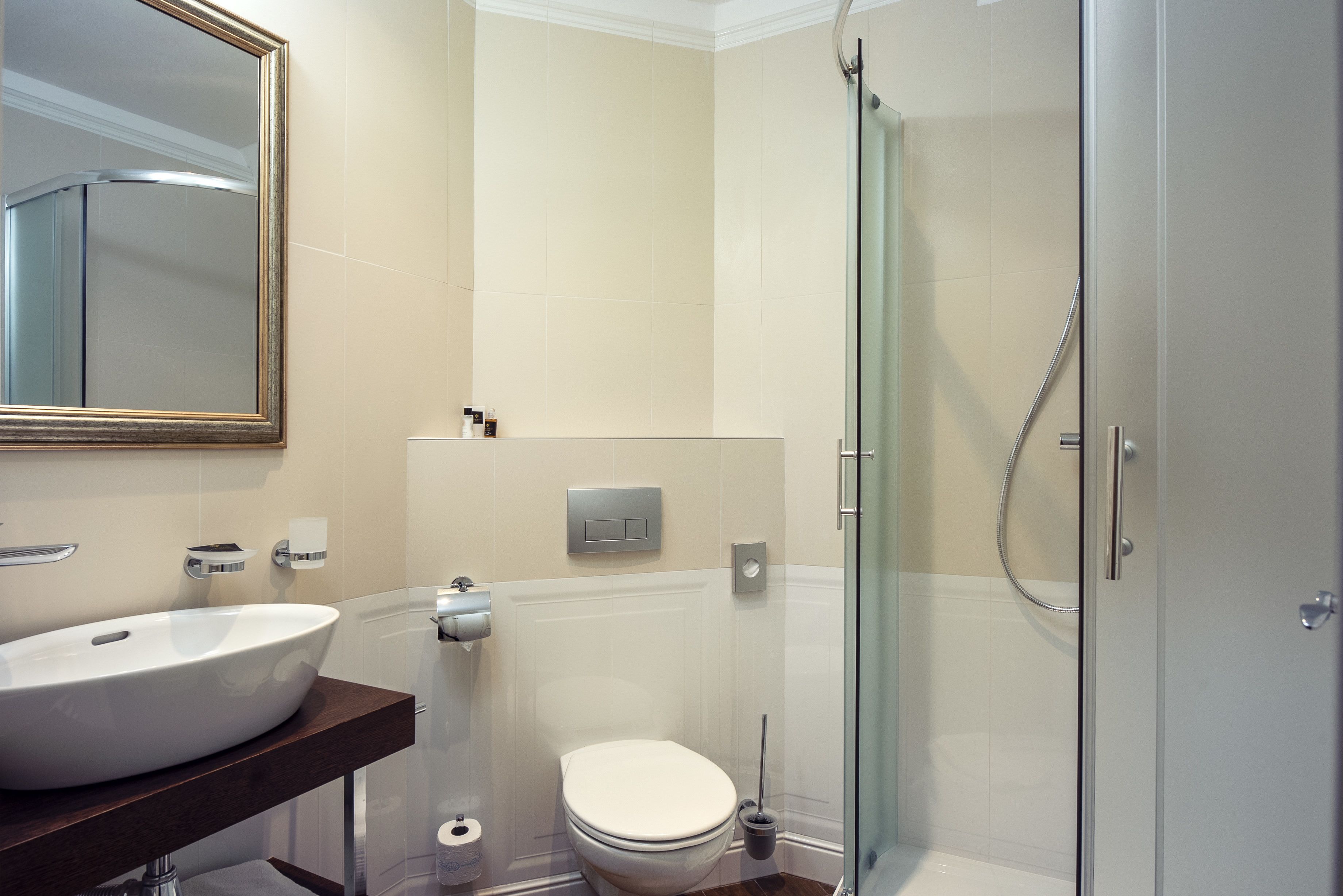 Deluxe Single Room | Bathroom