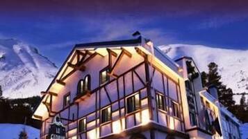 Front of property - evening/night