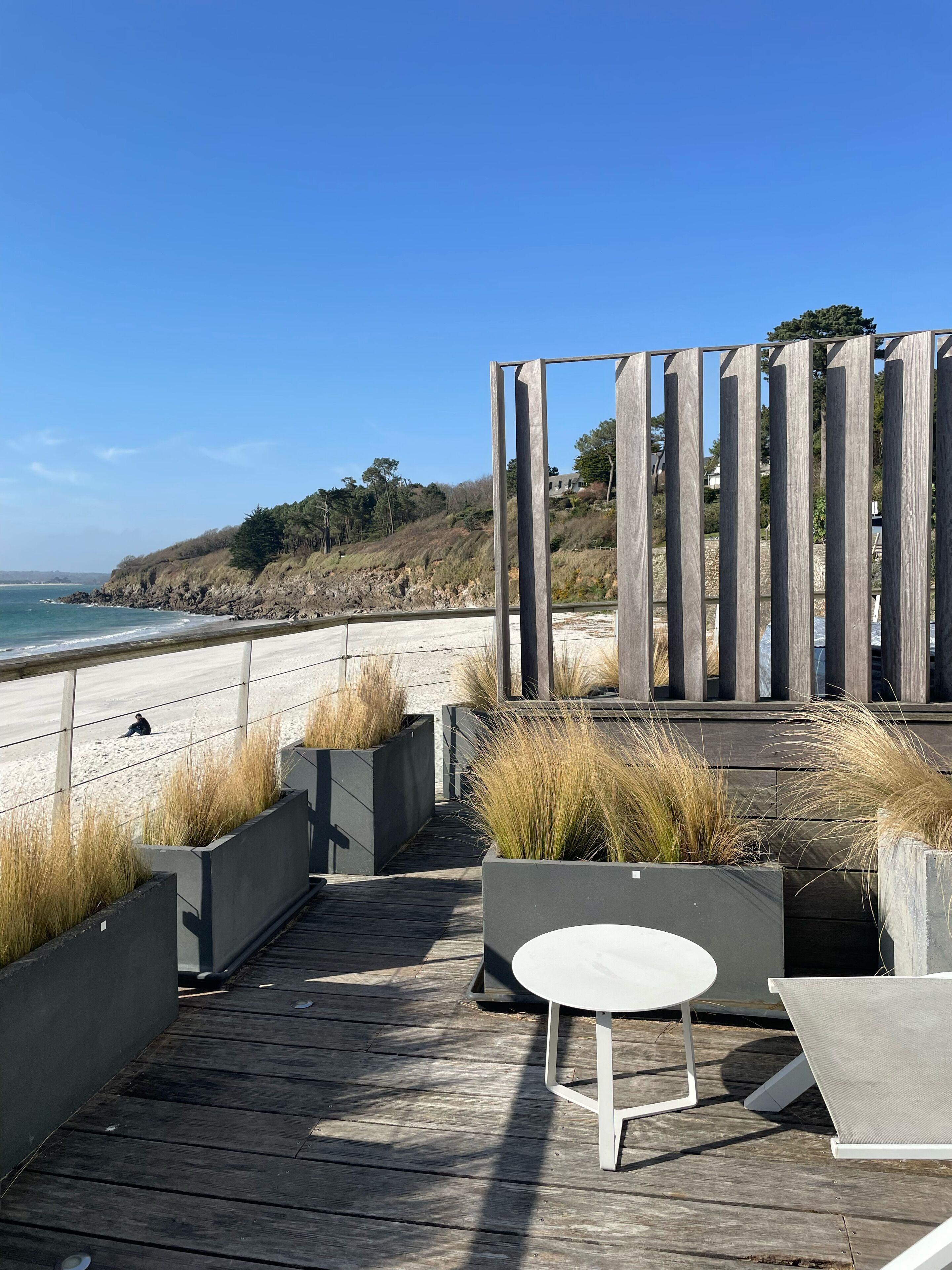 ห้องซูพีเรีย, เตียงใหญ่ 1 เตียง, วิวทะเล, ชั้นล่าง | มินิบาร์, ตู้นิรภัยในห้องพัก, โต๊ะทำงาน, ผ้าม่านกันแสง