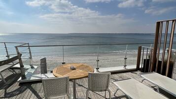 Chambre Supérieure, terrasse, vue mer | Terrasse/Patio