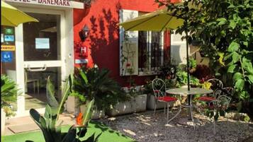 EntrĂ©e de lâhĂ©bergement